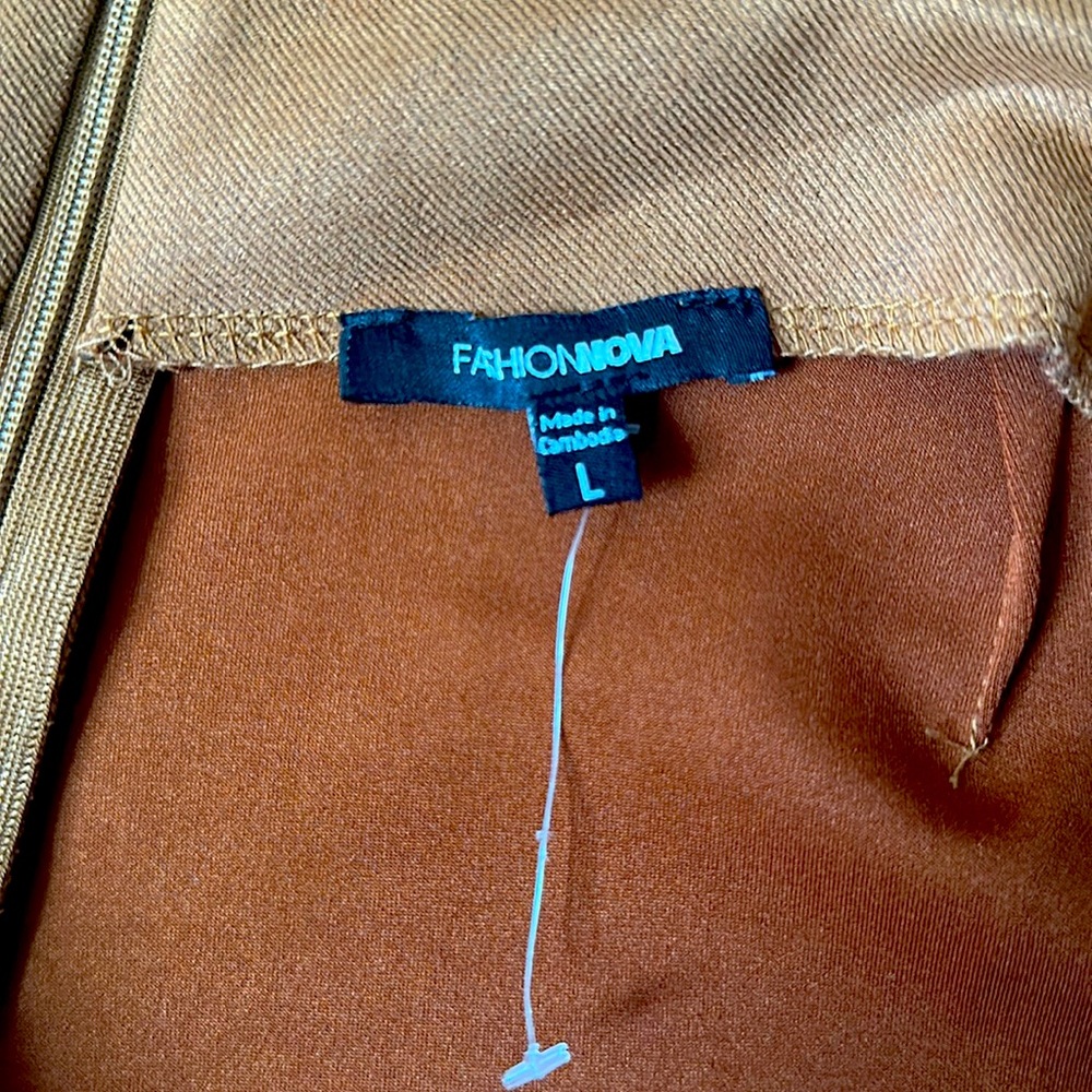 FASHION NOVA  cognac skort - Picture 3 of 3